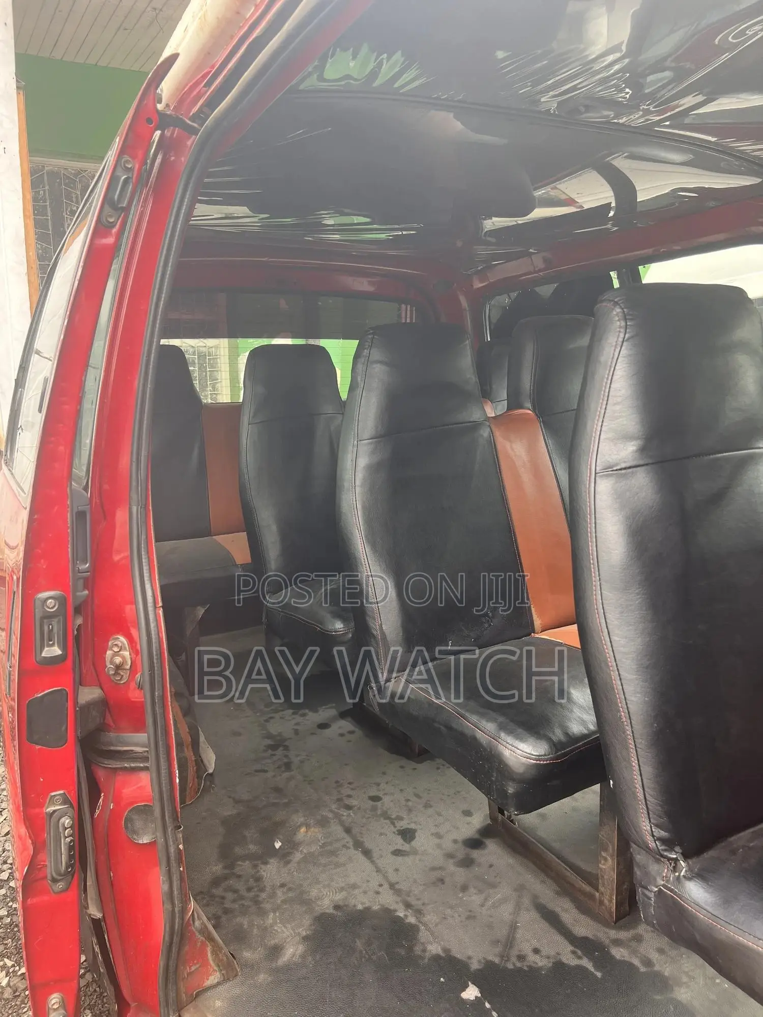 Toyota HiAce 1997 Red