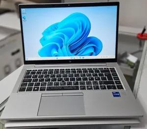 New Laptop HP EliteBook 830 G8 16GB Intel Core I7 SSD 512GB