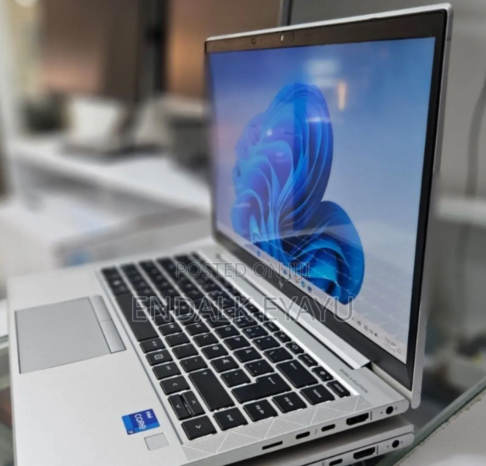 New Laptop HP EliteBook 830 G8 16GB Intel Core I7 SSD 512GB