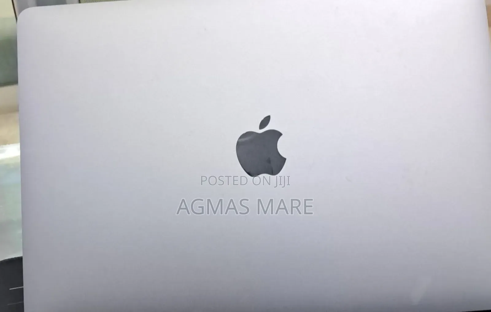 New Laptop Apple MacBook Pro 2022 M2 8GB Apple M2 SSD 256GB