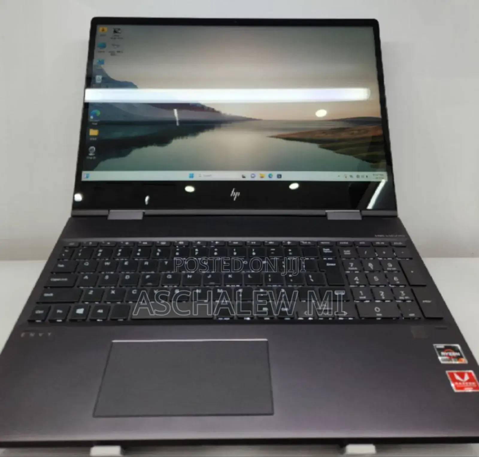 New Laptop HP Envy x360 8GB AMD Ryzen 7 SSD 256GB