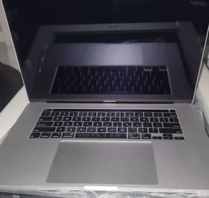 New Laptop Apple MacBook Pro 2019 16GB Intel Core I9 SSD 1T