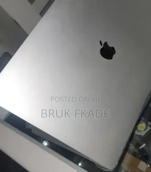 New Laptop Apple MacBook Pro 2019 16GB Intel Core I9 SSD 1T