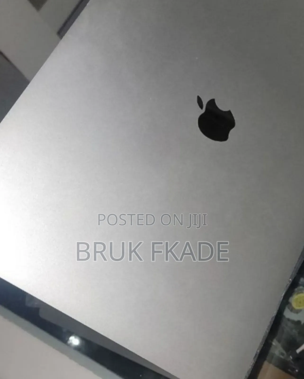 New Laptop Apple MacBook Pro 2019 16GB Intel Core I9 SSD 1T