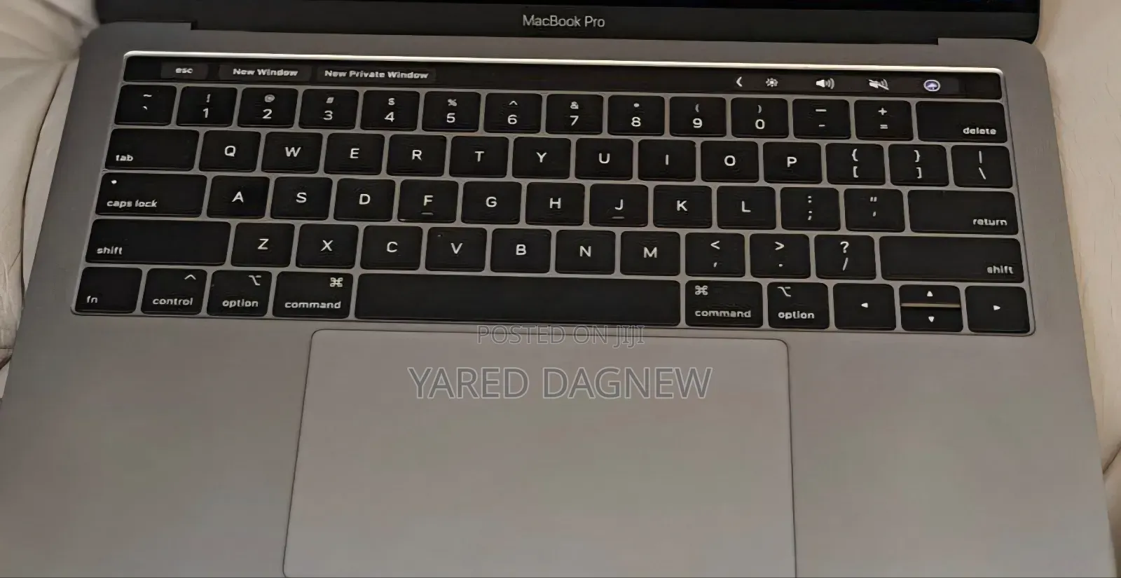 New Laptop Apple MacBook Pro 2019 16GB Intel Core I7 SSD 1T