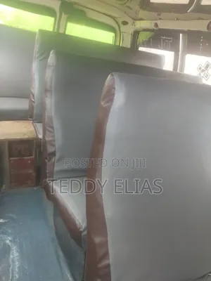 Toyota HiAce 2004 White