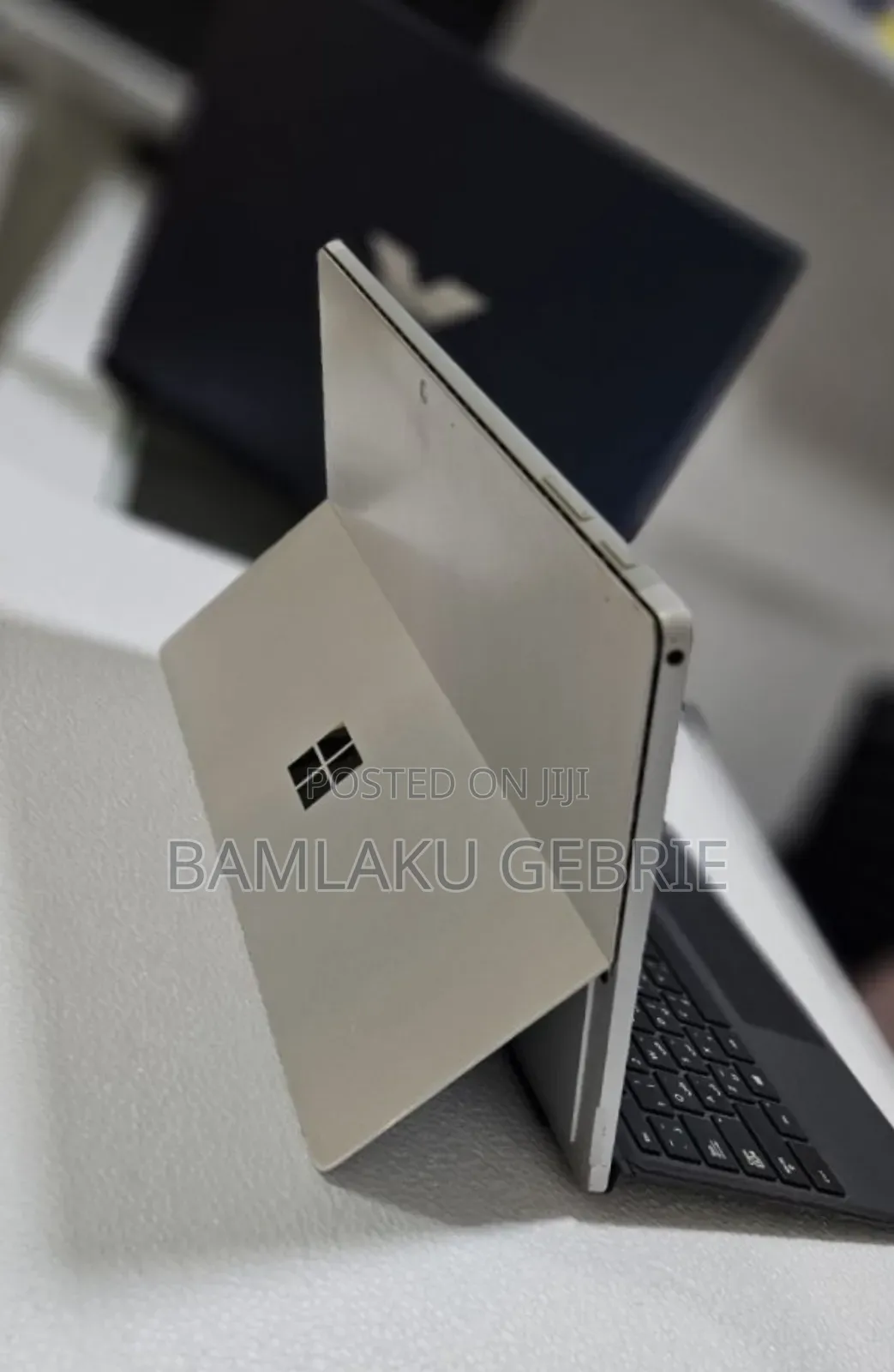 New Microsoft Surface Pro 7 8GB Intel Core I5 SSHD (Hybrid) 128GB
