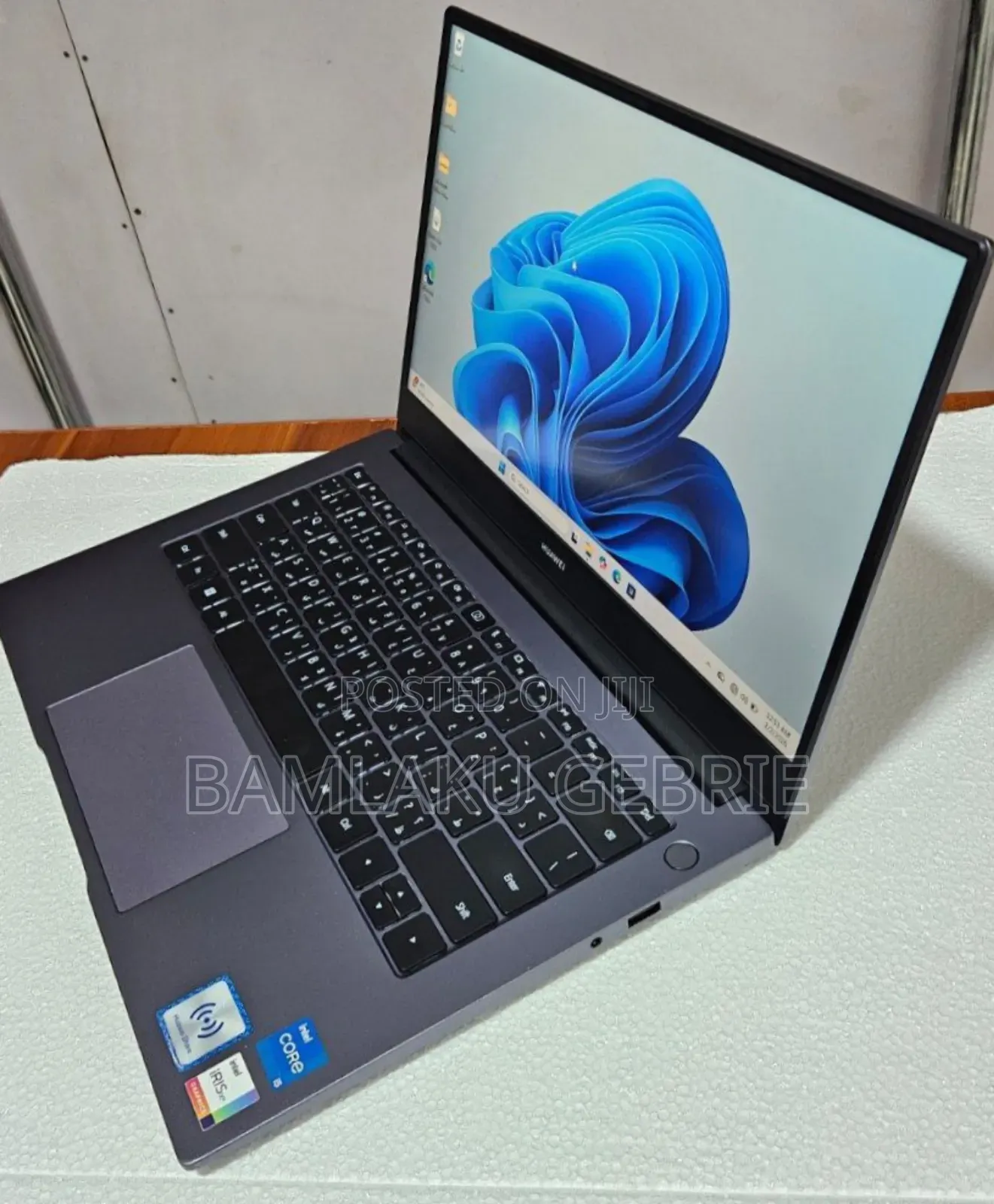 New Laptop Huawei MateBook 13 WRT-W29E 8GB Intel Core I5 SSD 512GB