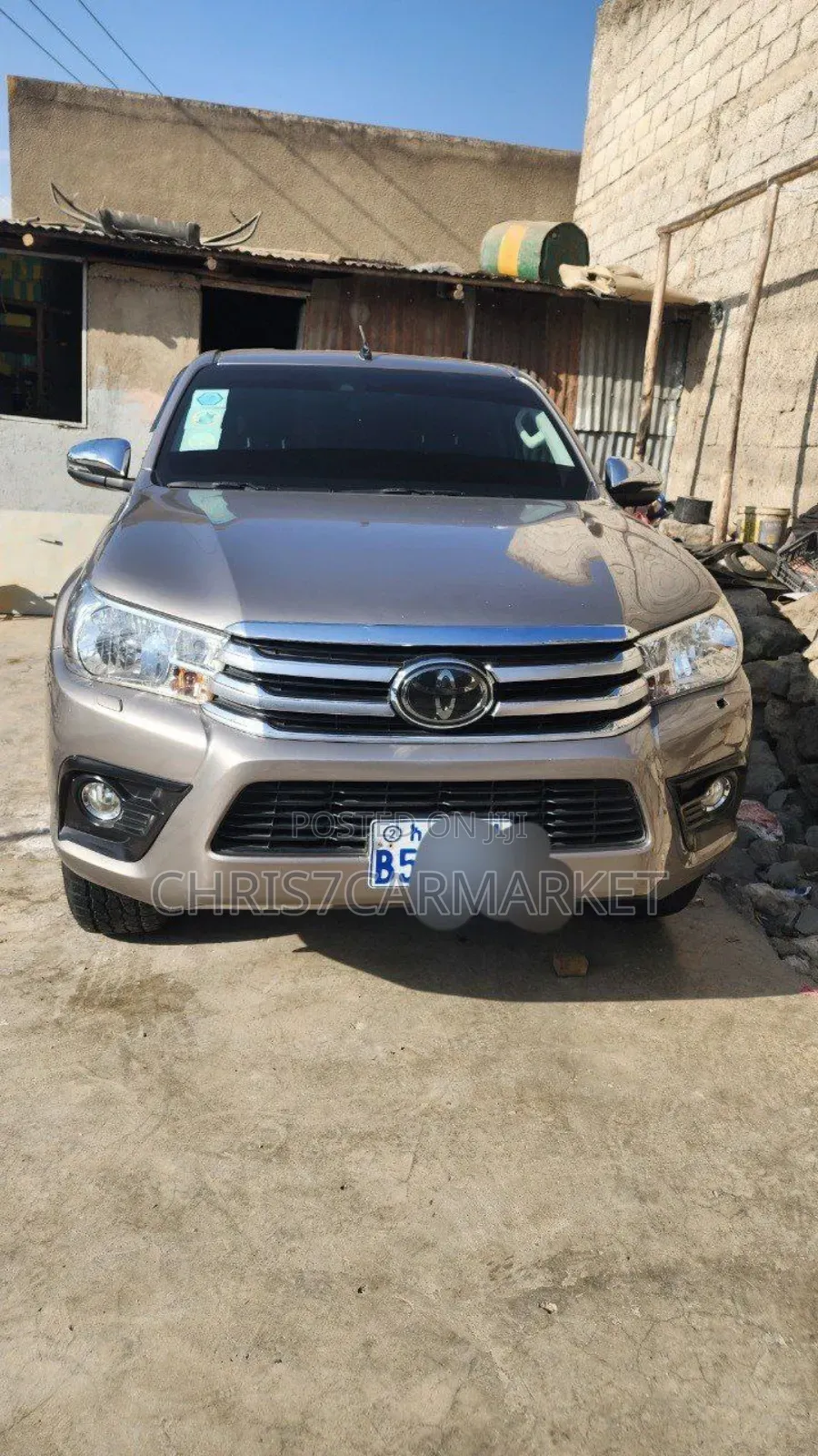Toyota Hilux Revo Smart Cab Deisel 2.4 RWD 2019 Gold