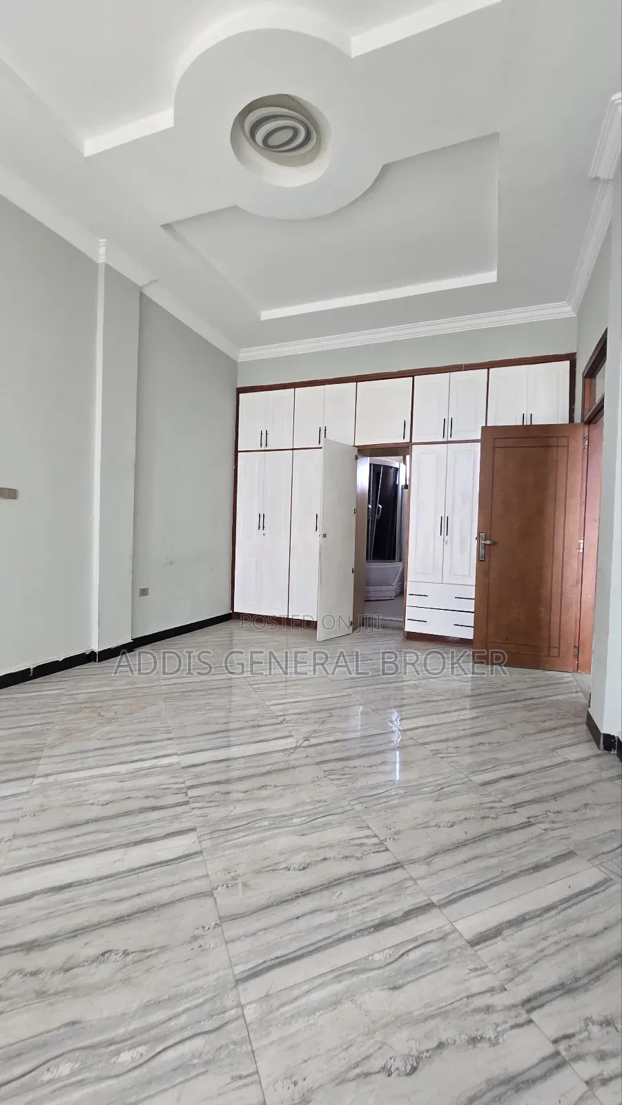 5bdrm House in Bulbula, Bole for sale