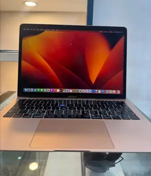 New Laptop Apple MacBook Air 2019 8GB Intel Core I5 SSD 256GB