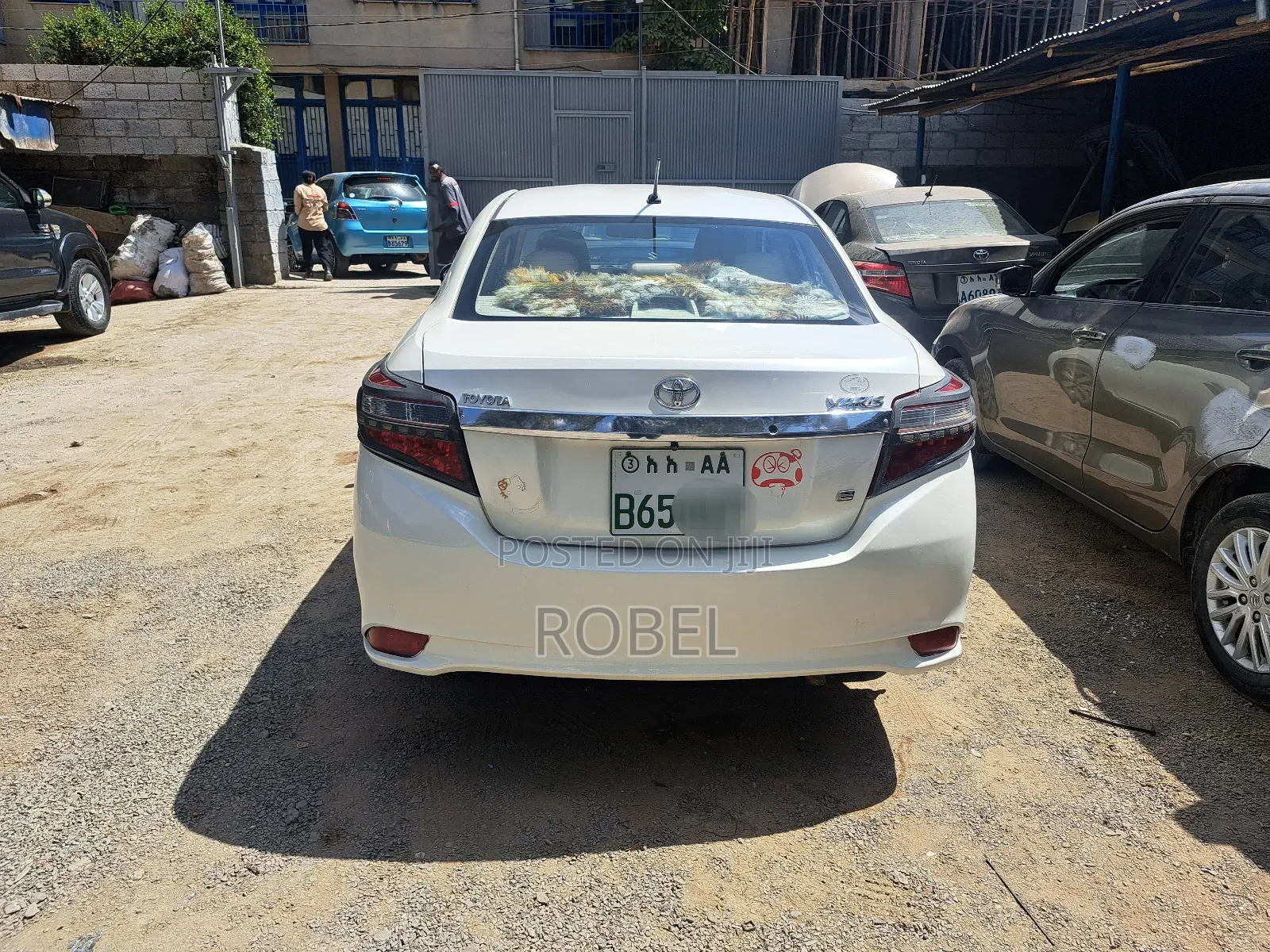 Toyota Yaris 2016 White