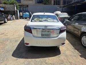 Toyota Yaris 2016 White