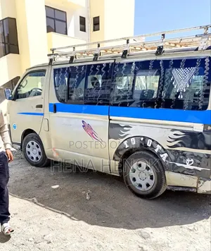 Toyota HiAce 2007 Silver