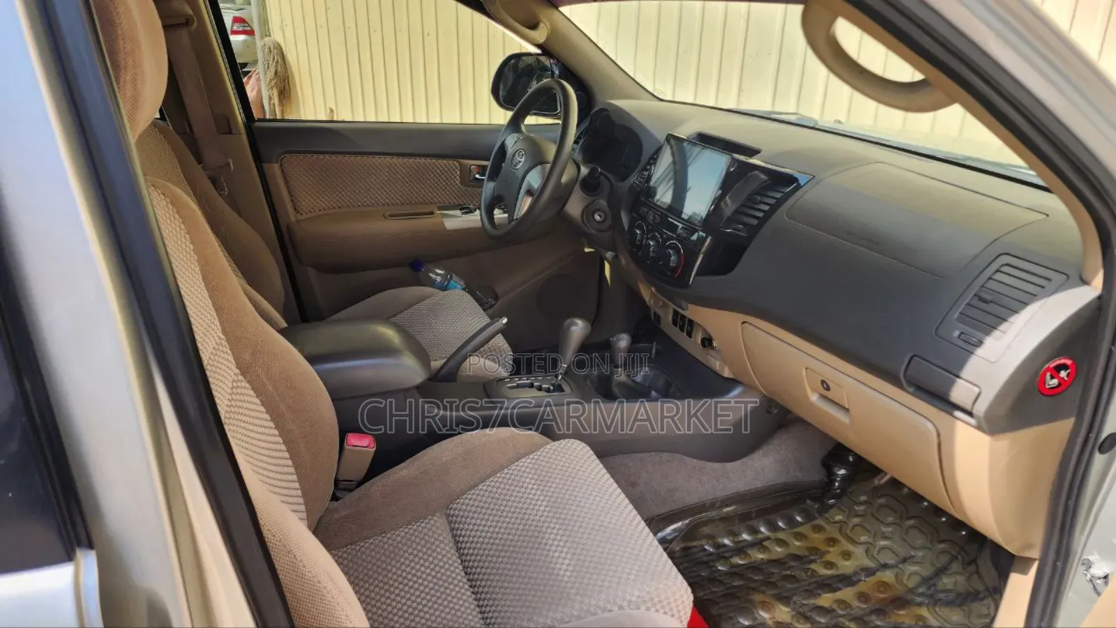 Toyota Fortuner 2014 Gold