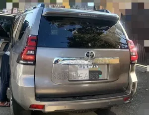 Toyota Land Cruiser Prado 2021 Gold