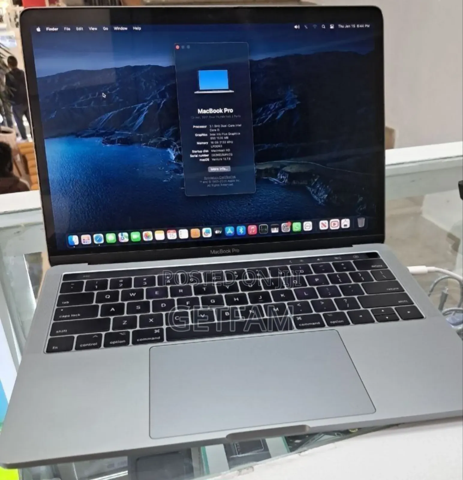 New Laptop Apple MacBook Pro 2017 16GB Intel Core I5 SSD 256GB