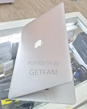 New Laptop Apple MacBook 2014 16GB Intel Core I7 SSD 256GB