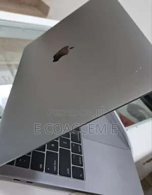 Laptop Apple MacBook 16GB Intel Core I5 SSD 16 GB