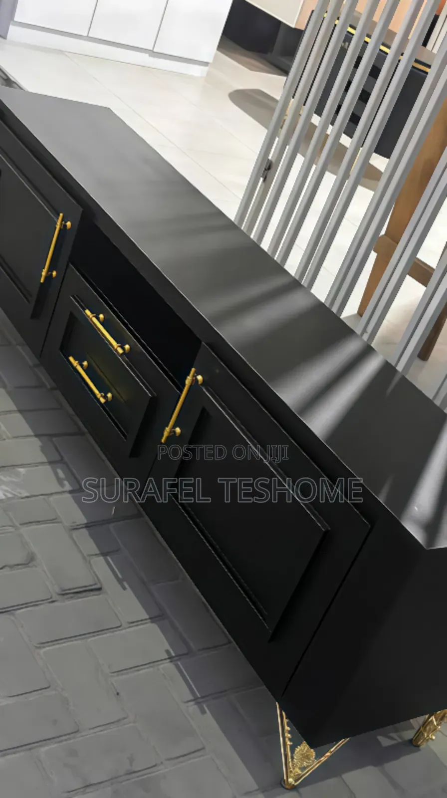 የሚያምሮ የቲቪ ማስቀመጫ – Epoxy-Made Tv Stands