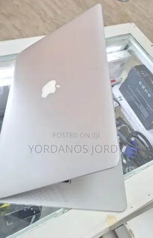 New Laptop Apple MacBook Pro 2014 16GB Intel Core i7 SSD 256GB