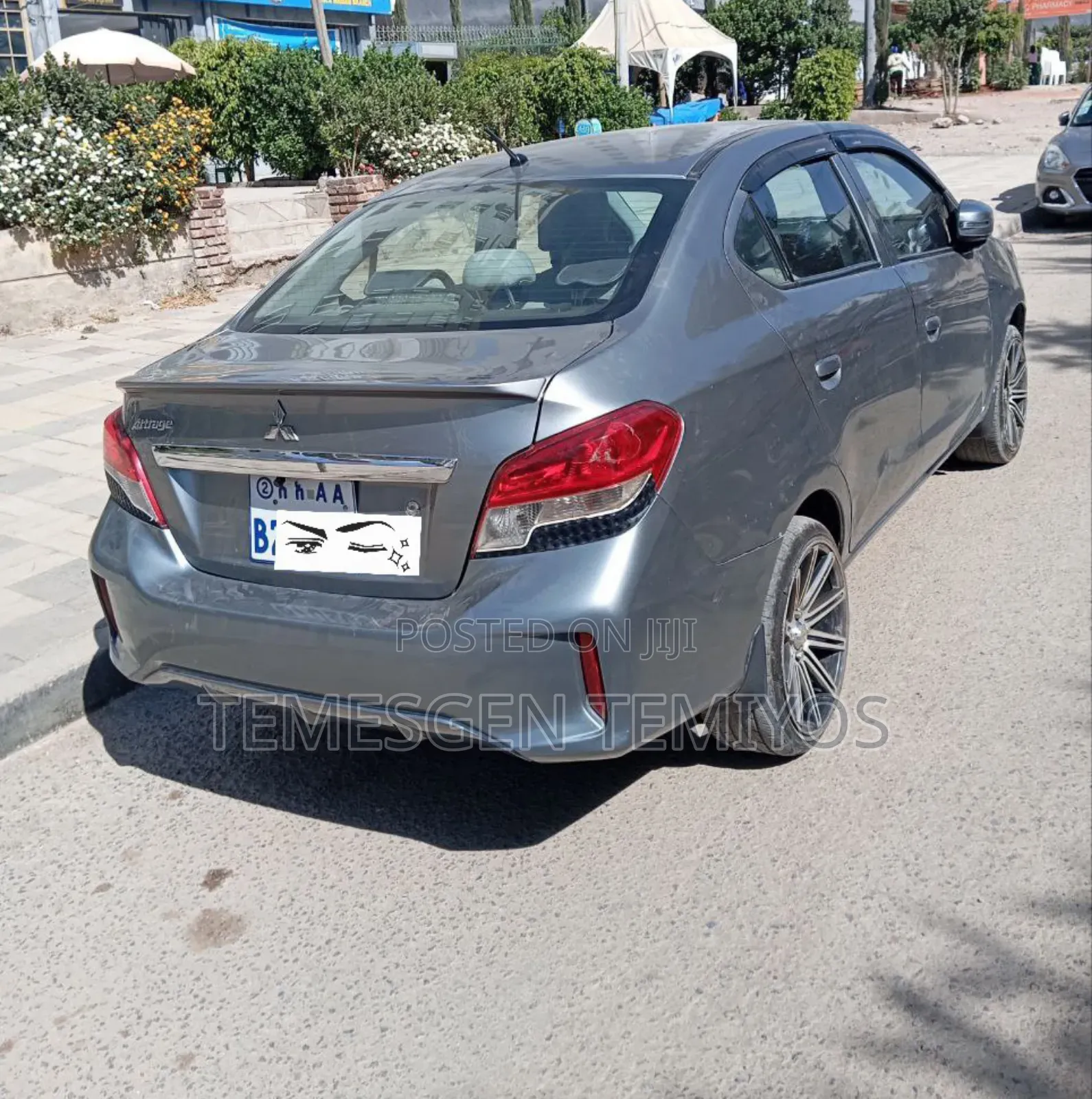 Mitsubishi Attrage 2020 Silver