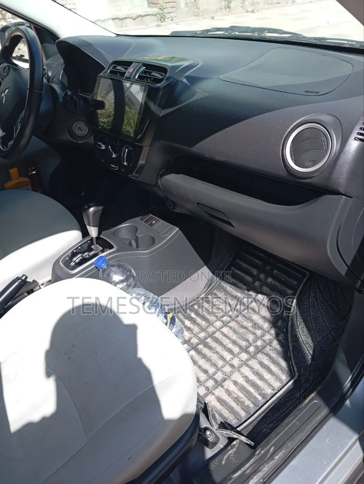 Mitsubishi Attrage 2020 Silver