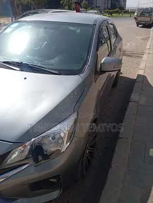 Mitsubishi Attrage 2020 Silver