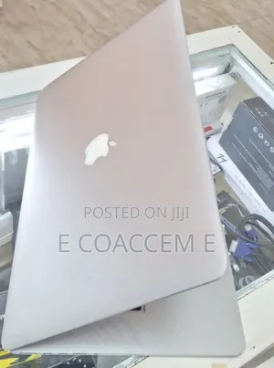 New Laptop Apple MacBook 16GB Intel Core I7 SSD 256GB