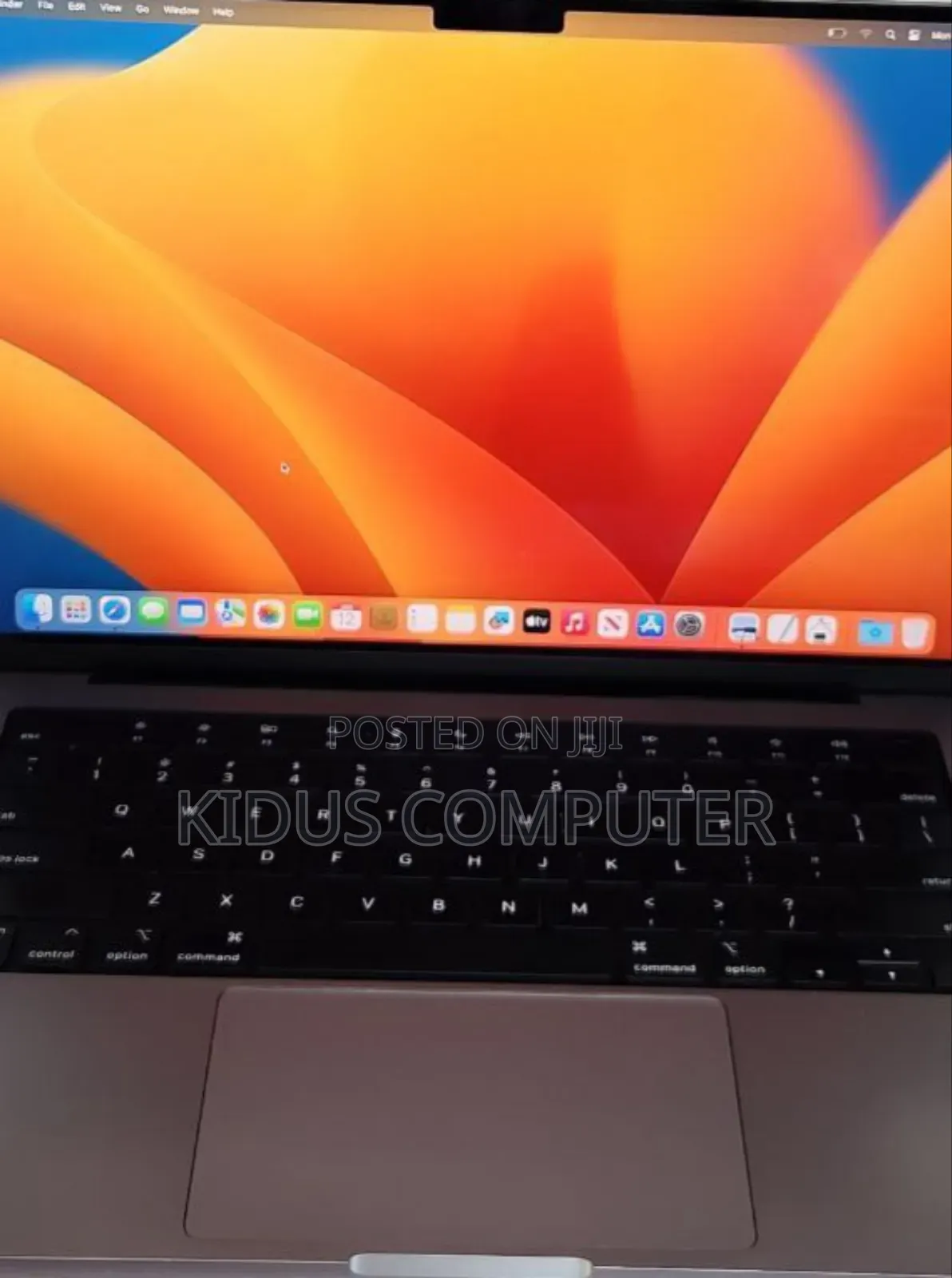 New Laptop Apple MacBook Pro M1 16GB Apple M1 Pro SSD 512GB