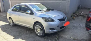 Toyota Yaris 2010 Silver