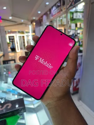 New Samsung Galaxy S22 5G 256 GB Green