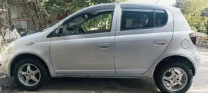 Toyota Vitz 2004 Silver