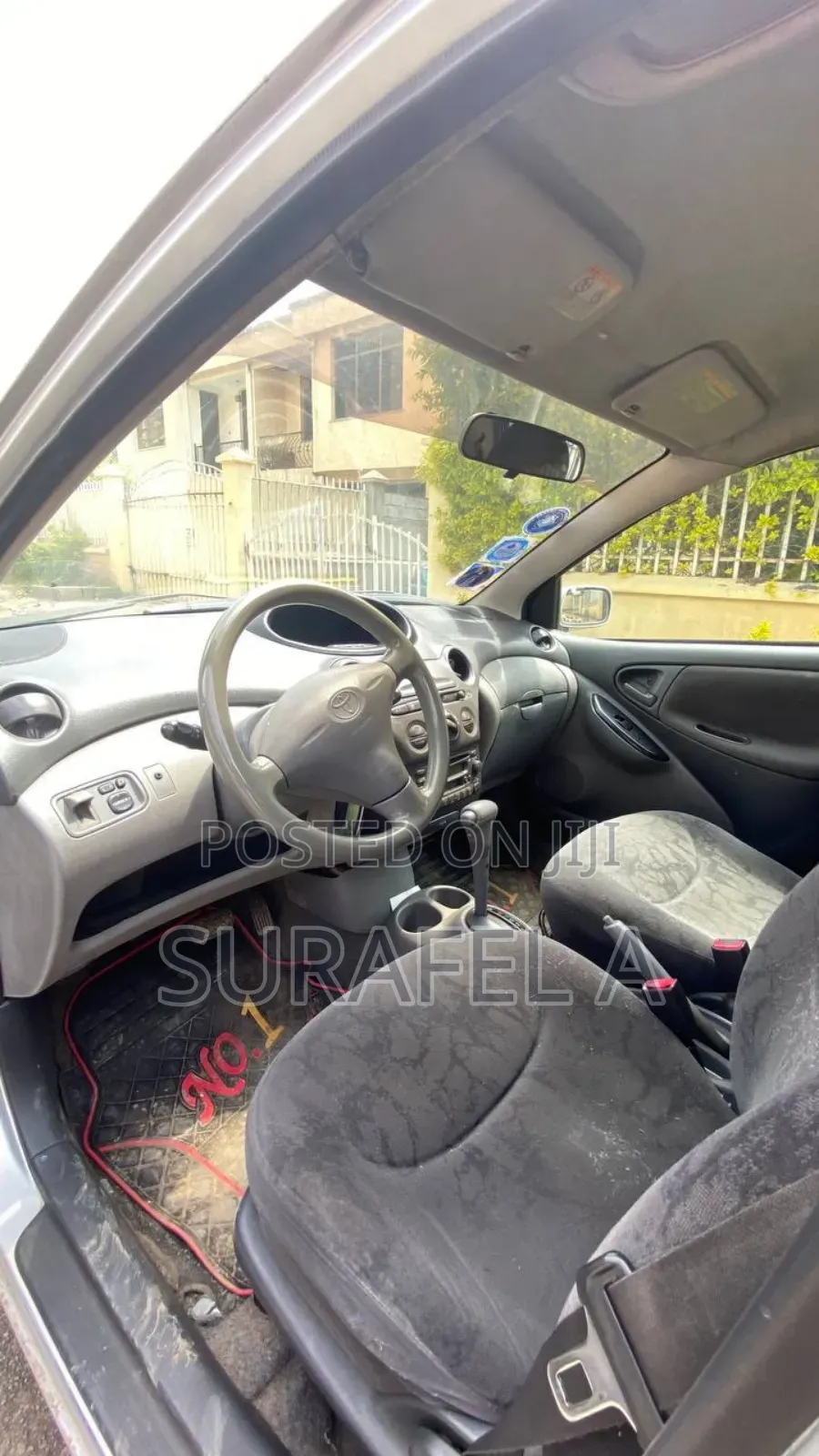 Toyota Vitz 2001 Silver