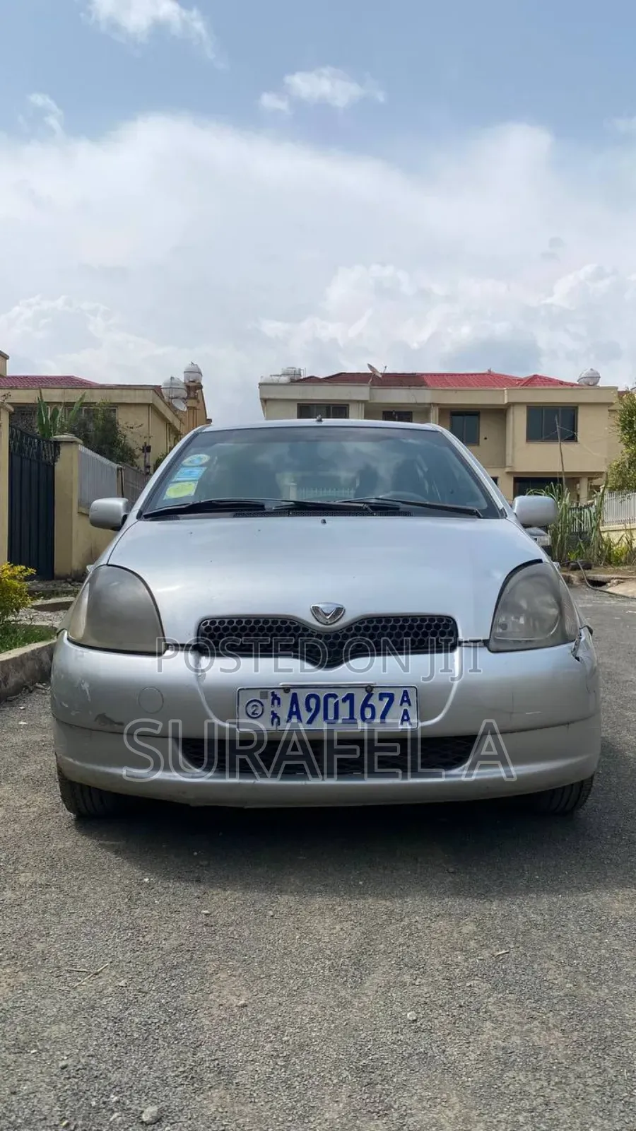 Toyota Vitz 2001 Silver