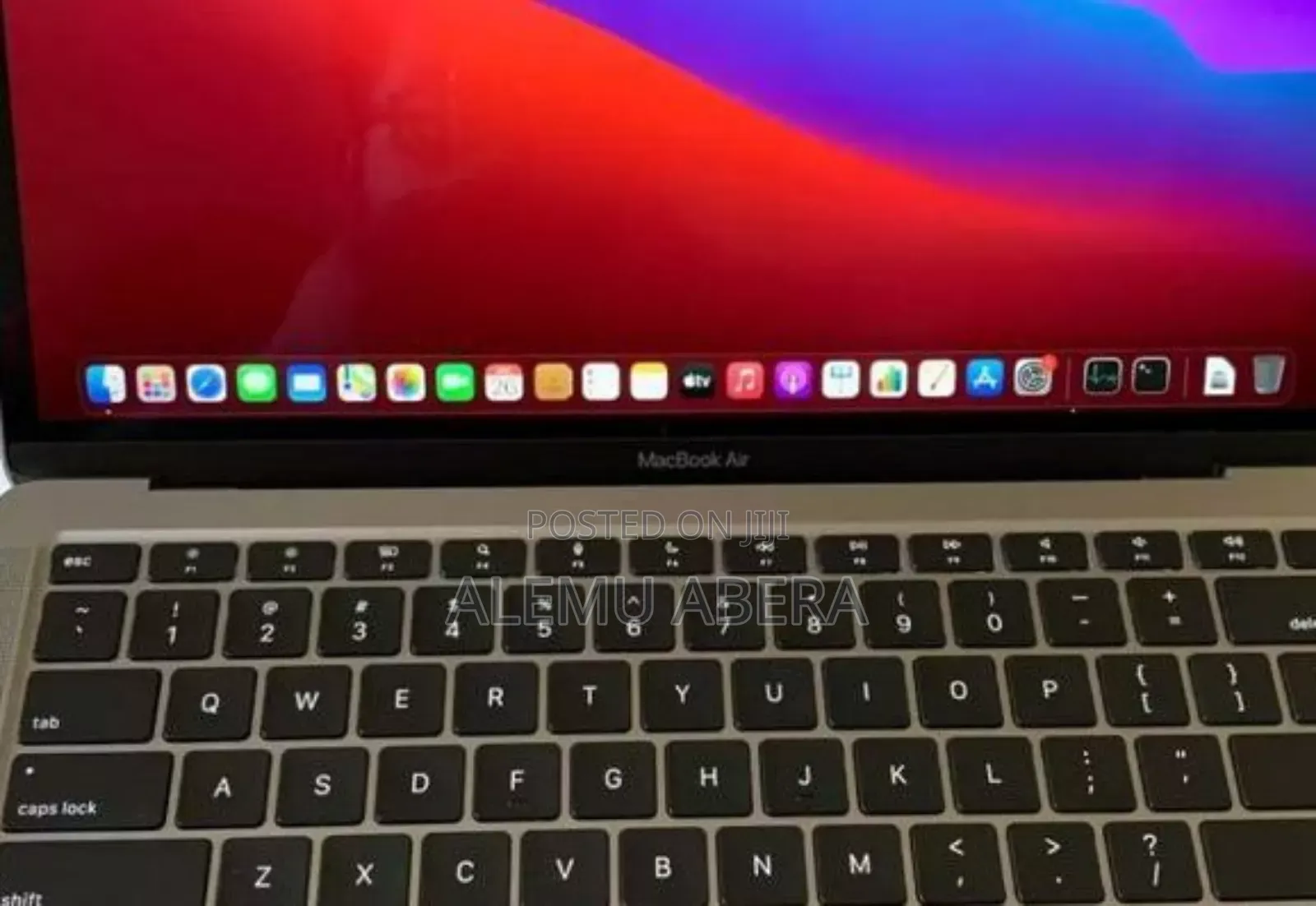 New Laptop Apple MacBook Air 2020 M1 16GB SSD 256GB