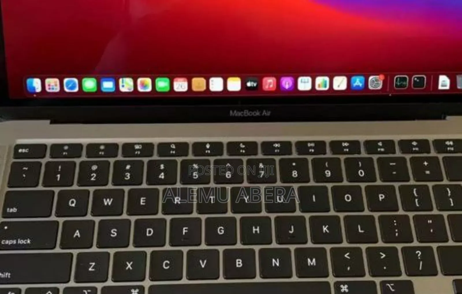 New Laptop Apple MacBook Air 2020 M1 16GB SSD 256GB