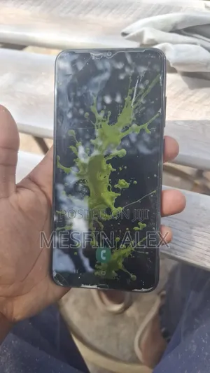 Samsung Galaxy M04 64 GB Black