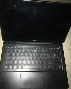 New Laptop Dell Latitude 13 7350 8GB Intel Core M3 SSD 256GB