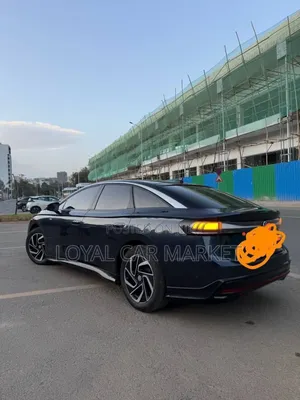 Volkswagen ID.7 2025 Gray