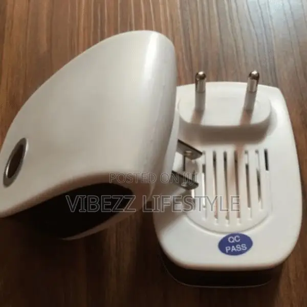 Ultrasonic Pest Repeller - Electronic Mosquito, Cockroach Rat Reject