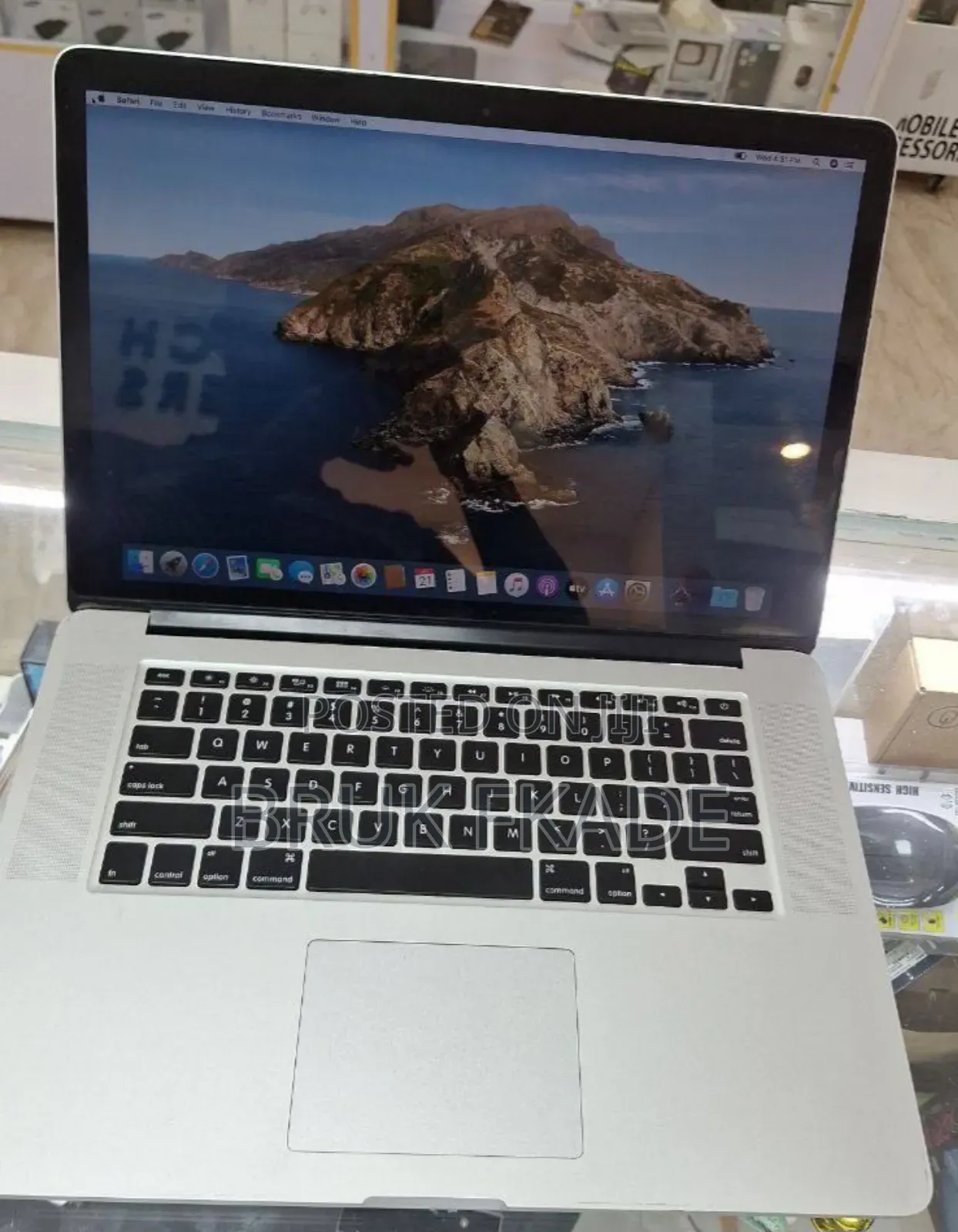 New Laptop Apple MacBook Pro 2014 16GB Intel Core I7 SSD 256GB