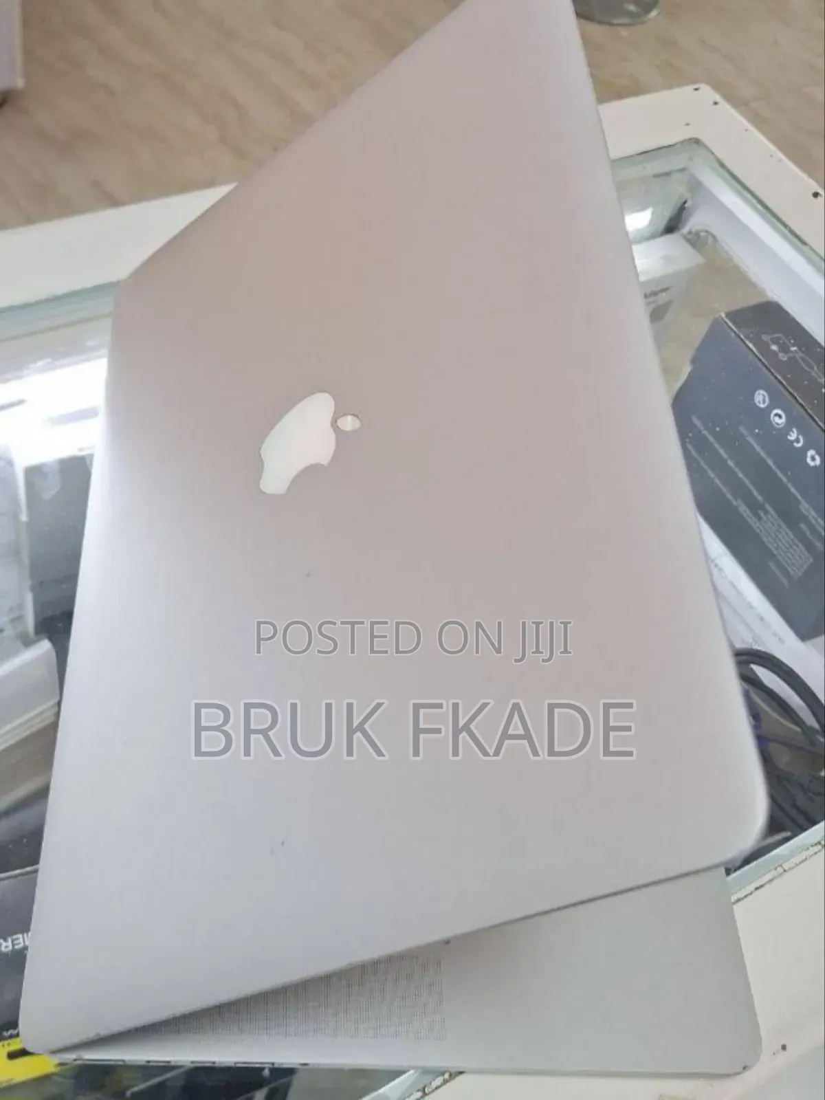 New Laptop Apple MacBook Pro 2014 16GB Intel Core I7 SSD 256GB