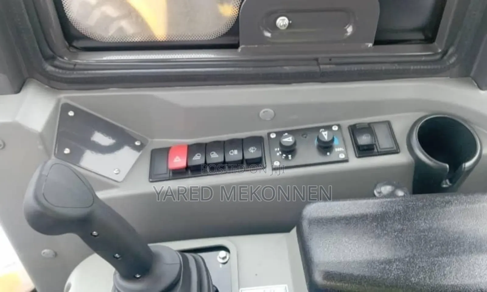 Develon Excavatot With 20/80,70/30/50/50 Bank Option