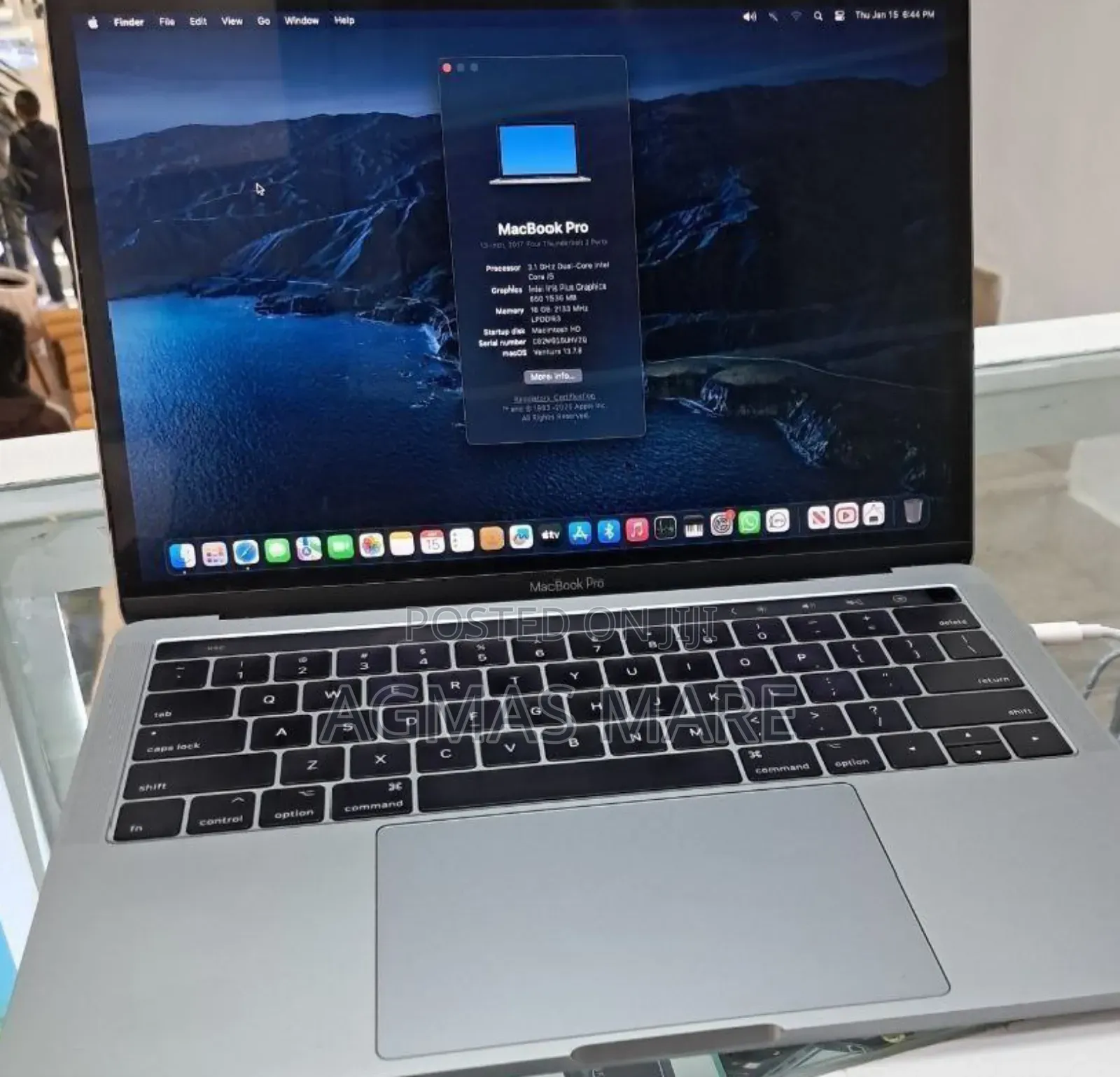 New Laptop Apple MacBook Pro 2017 8GB Intel Core I5 SSD 256GB