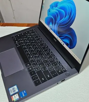 New Laptop Huawei Matebook D 15 8GB Intel Core I7 SSD 512GB