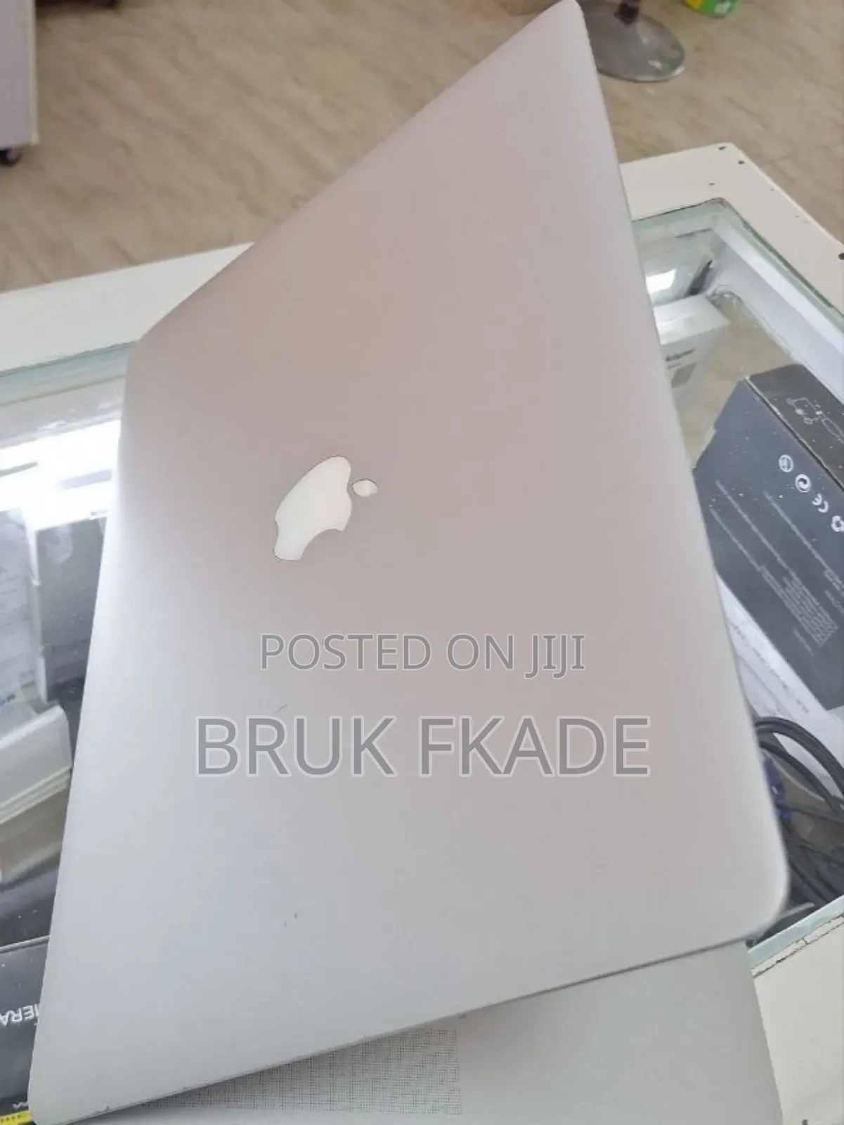 New Laptop Apple MacBook Pro 2014 16GB Intel Core I7 SSD 256GB