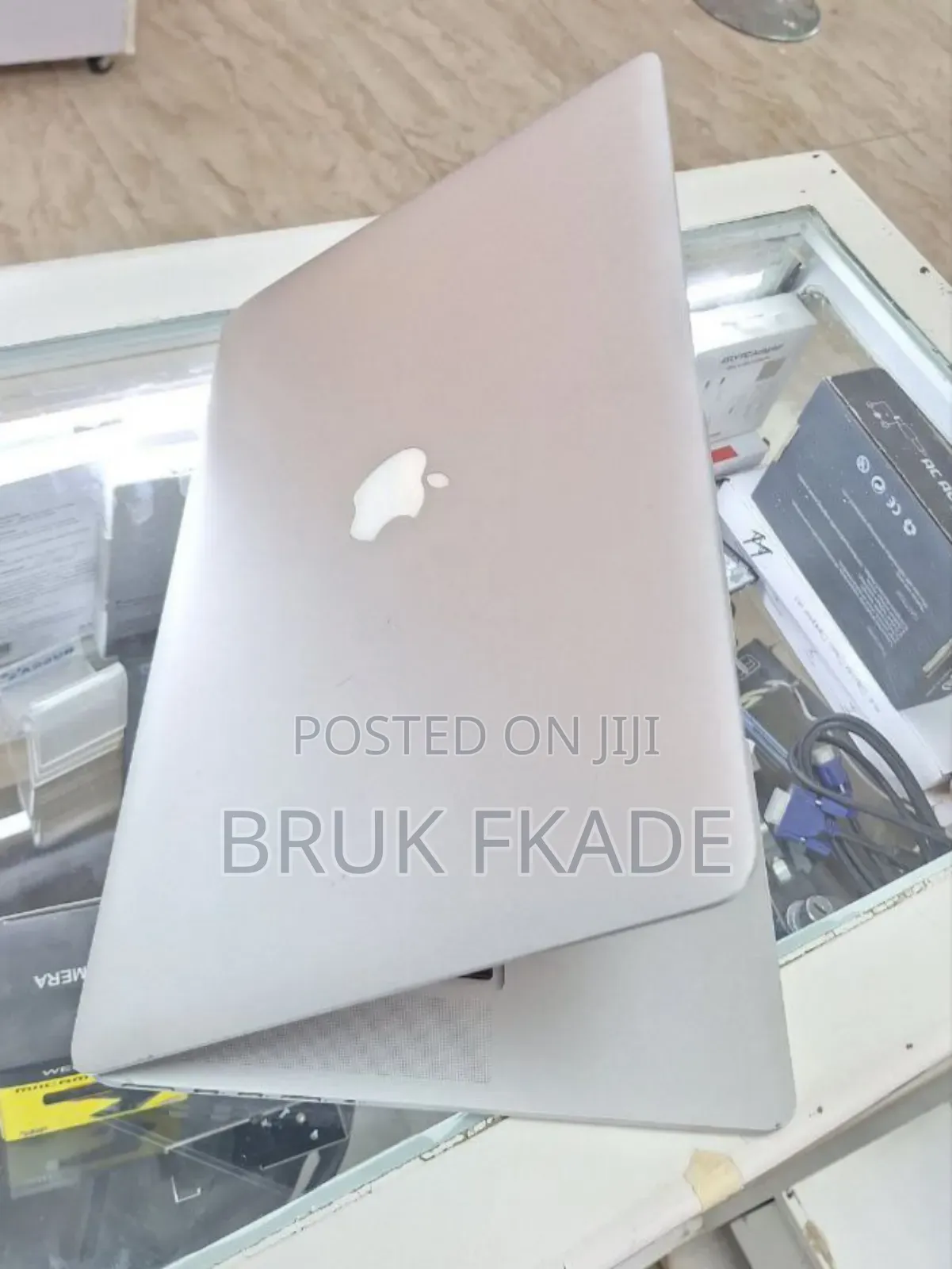 New Laptop Apple MacBook Pro 2014 16GB Intel Core I7 SSD 256GB