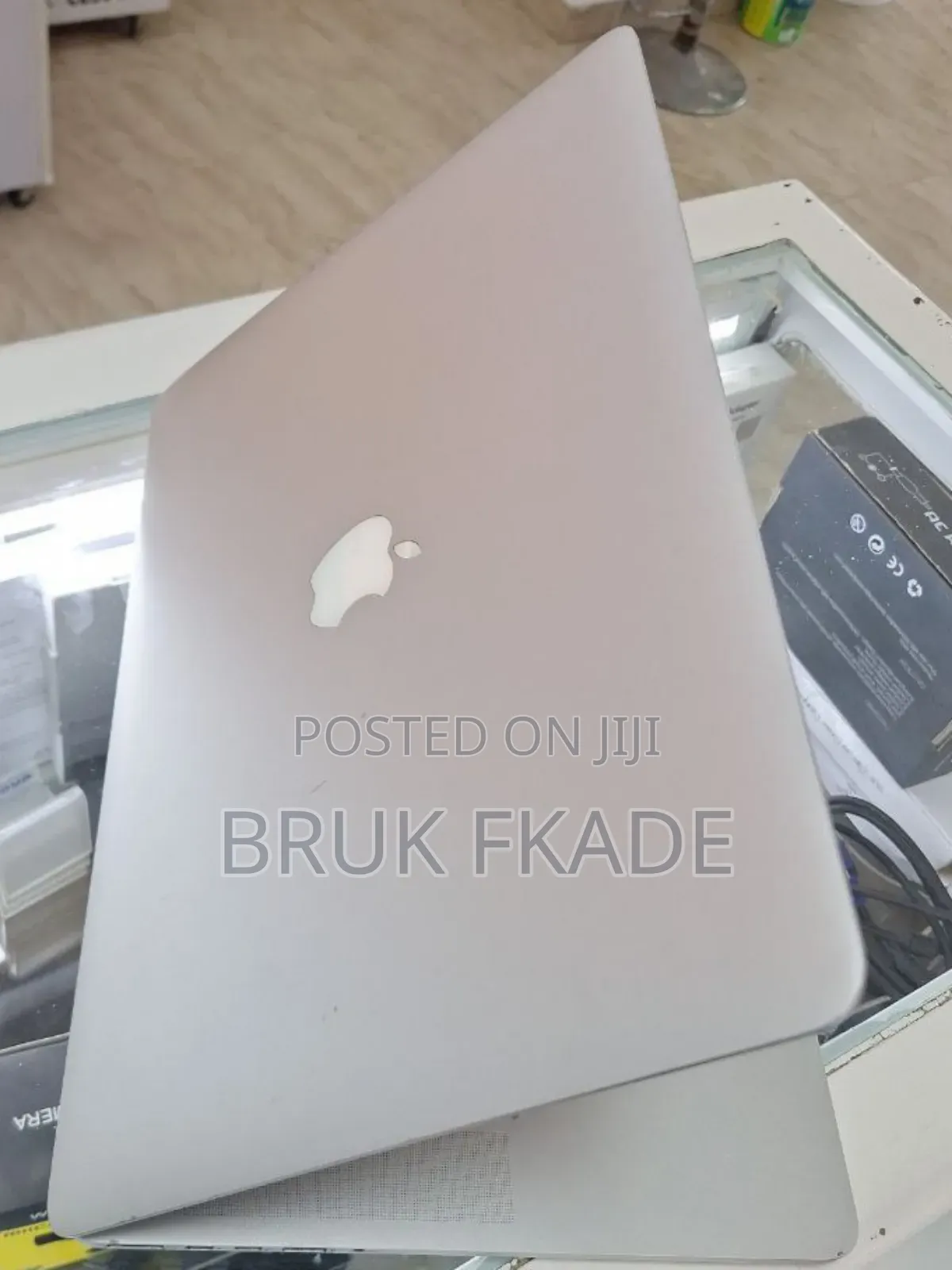 New Laptop Apple MacBook Pro 2014 16GB Intel Core I7 SSD 256GB