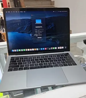 New Laptop Apple MacBook Pro 2017 16GB Intel Core I5 SSD 256GB